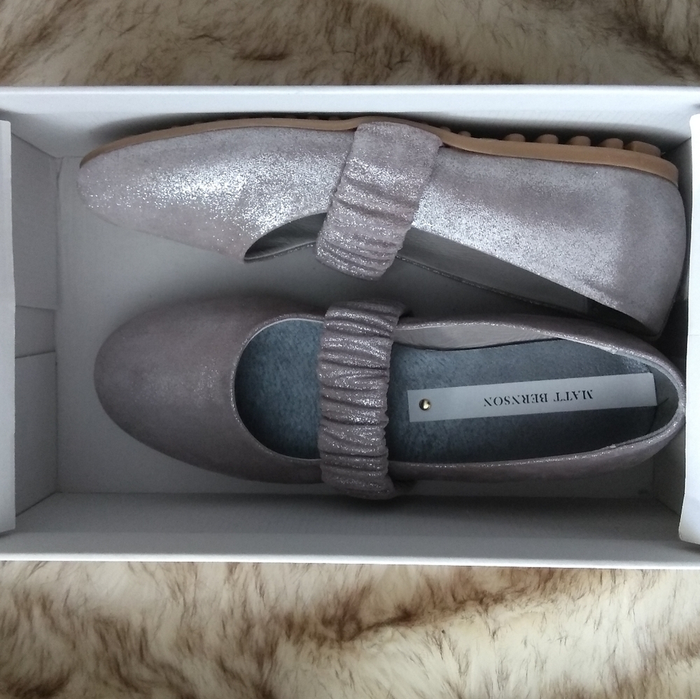 FINAL SALE/ LAST PAIR!!🆕🌿SUNDANCE MATT BERNSON FLATS🌿 - Picture 4 of 4